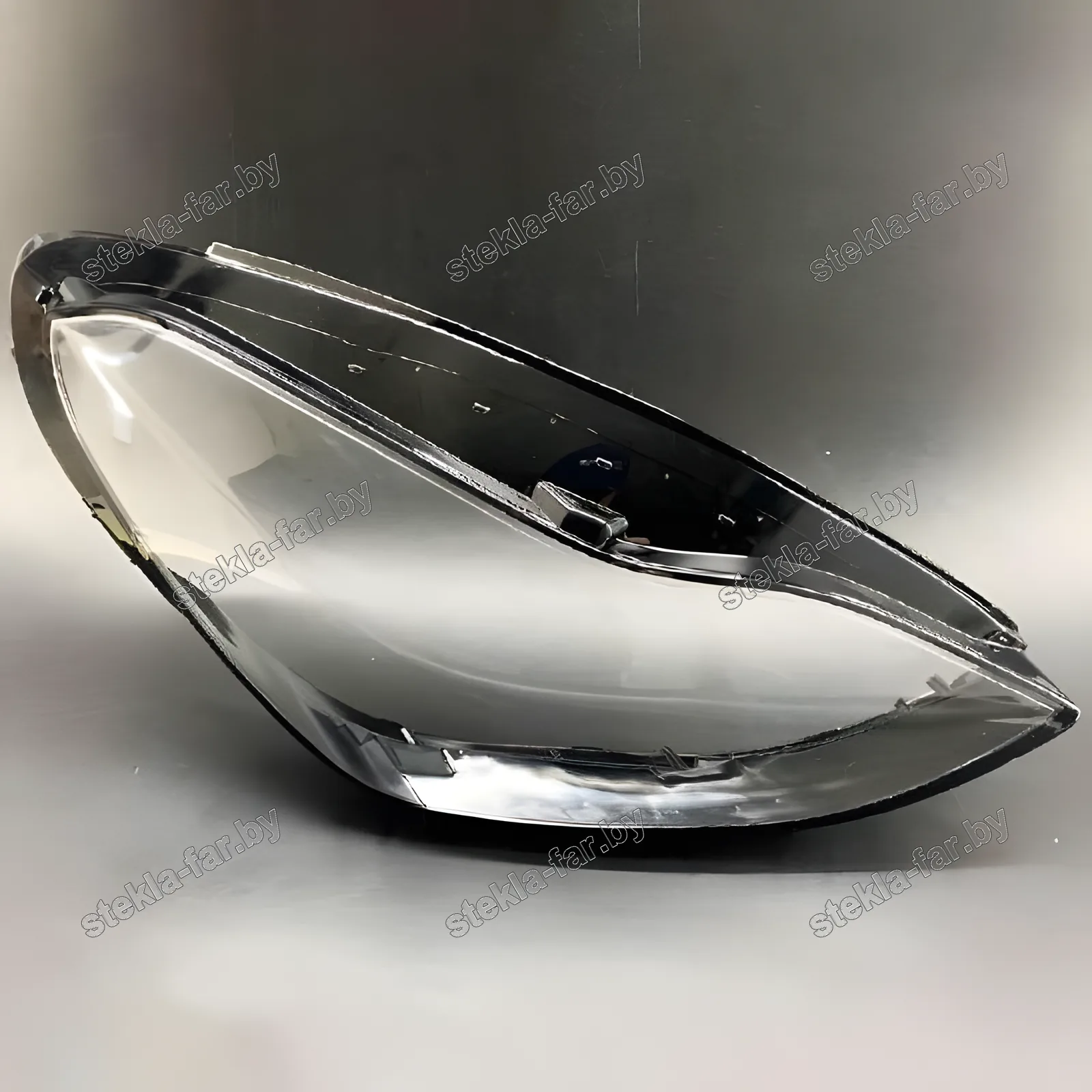 F1142XR - Стекло фары Tesla Model Y AL (2019–2024) правое
